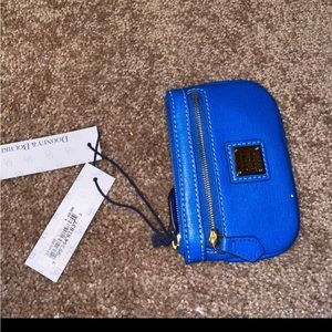 Dooney and bourke wallet